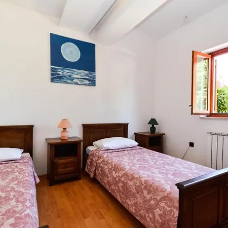 Apartment Volme